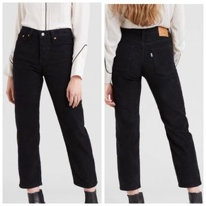 Levi’s Premium Wedgie Straight Leg Cord